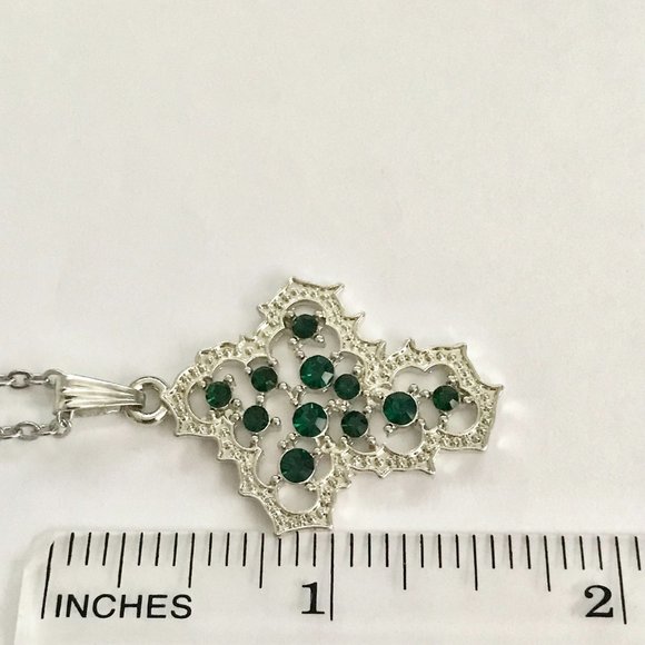 Celtic Cross Necklace Green Crystals Simulated Emeralds Silver Plated 20" Chain - Picture 10 of 10